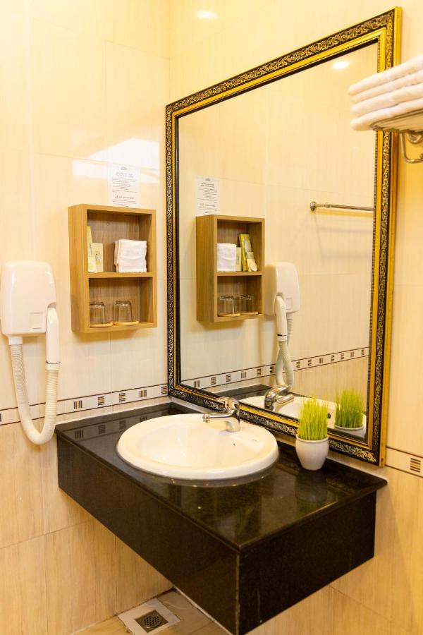 Hoang Loc Hotel Buon Ma Thuot Eksteriør bilde